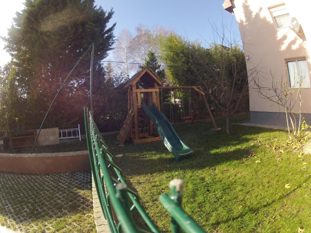 Olympos Panzio Hotel Budaörs Екстериор снимка